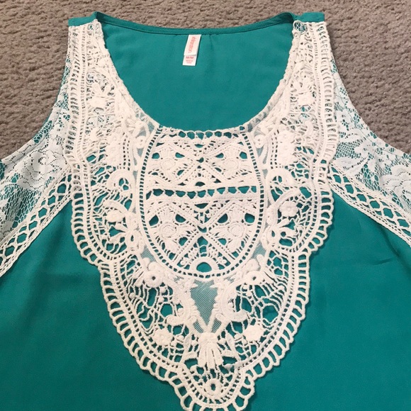 Tank - Picture 2 of 2